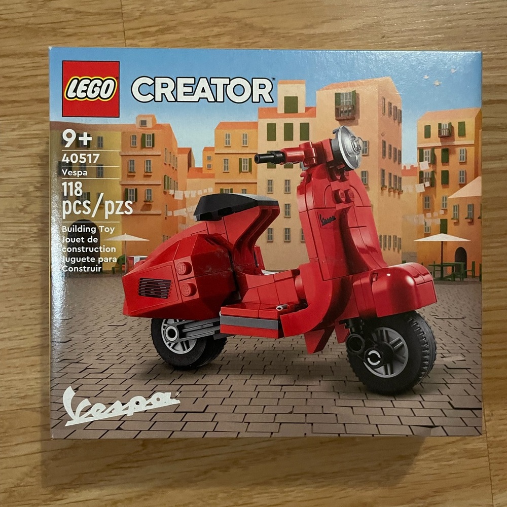 LEGO Creator 40517 Vespa 118 Pieces - Brand New and Factory Sealed